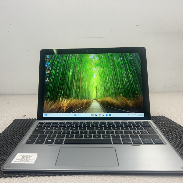 Touchscreen Dell 7200 2 in 1 |  8th Gen Core i5 - 8365U @ 1.6GHZ | 8GB | 256GB SSD | Win 11